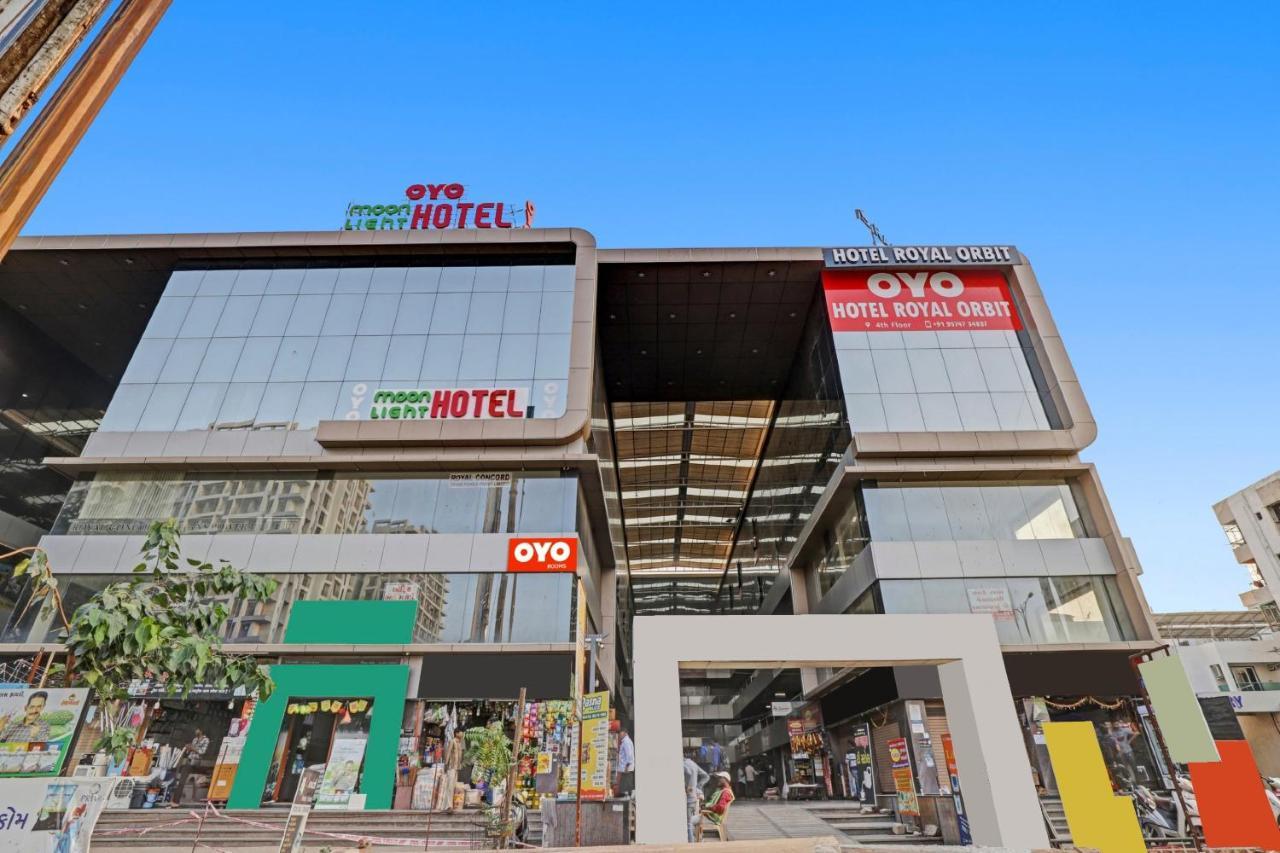 Hotel O Royal Orbit สุรัต ภายนอก รูปภาพ